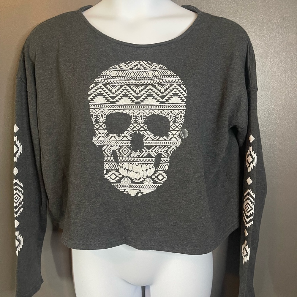 Aeropostale Skull graphic grey crop lightweight sweatshirt XL